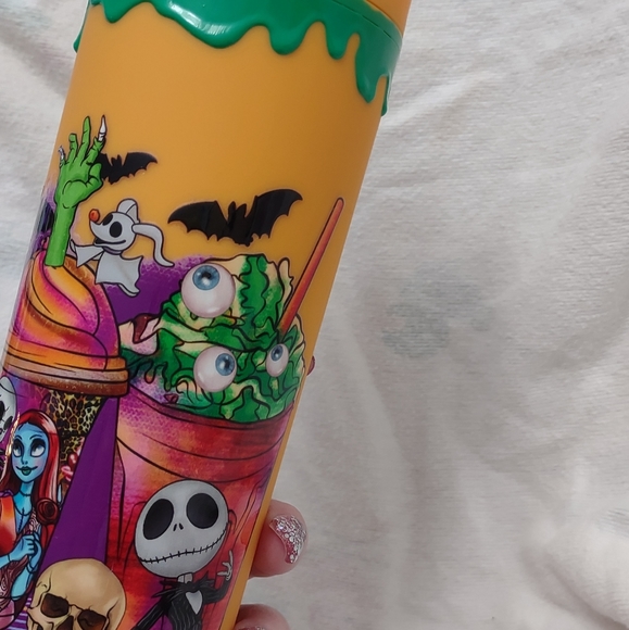 Nightmare before Christmas tumbler - Picture 9 of 16